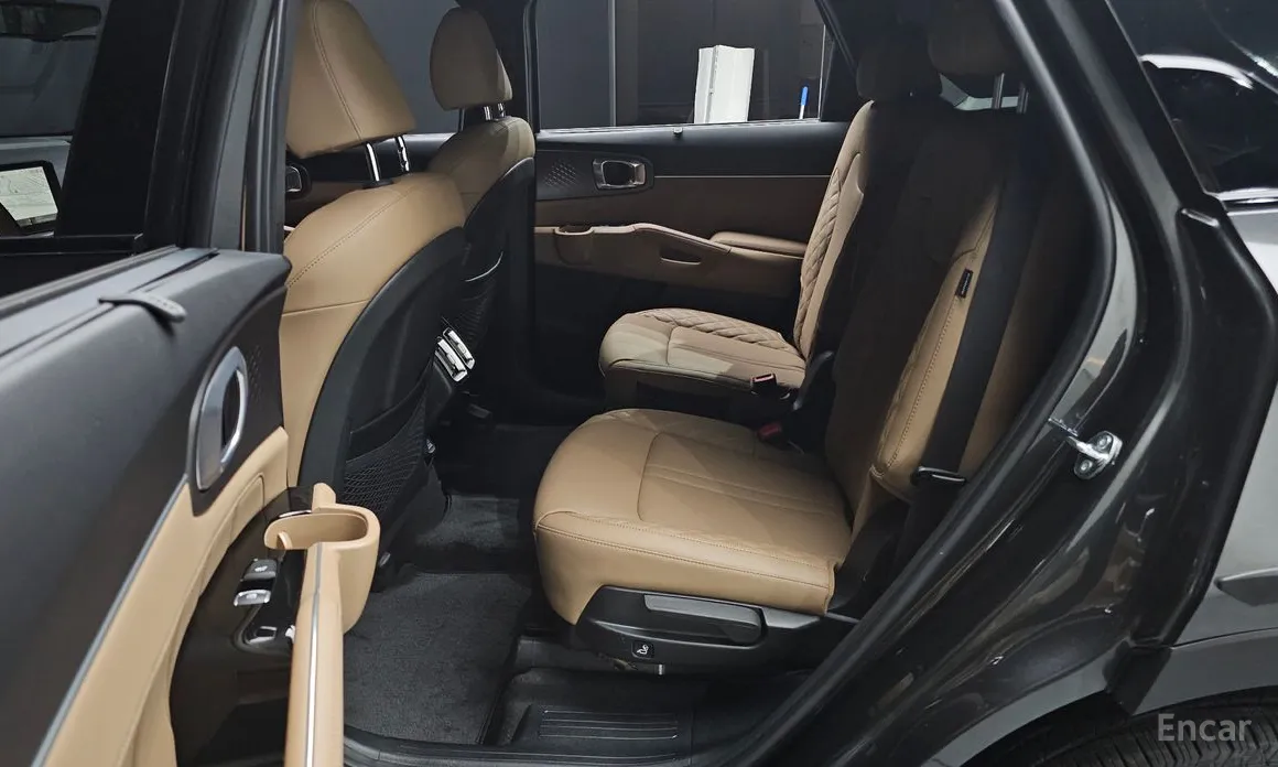 Фото 12 - Kia Sorento