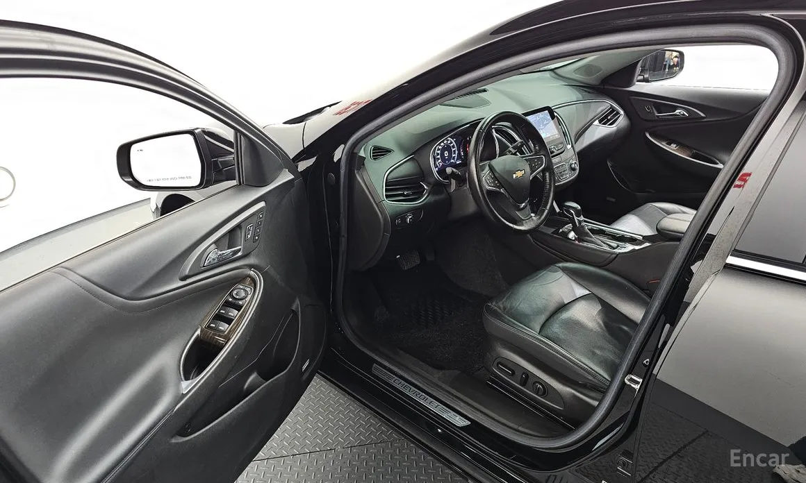 Фото 10 - Chevrolet Malibu