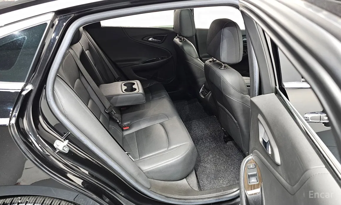 Фото 12 - Chevrolet Malibu