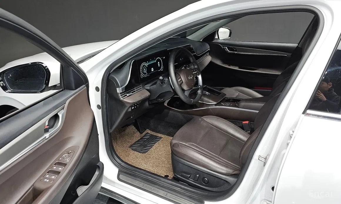 Фото 10 - Hyundai Grandeur