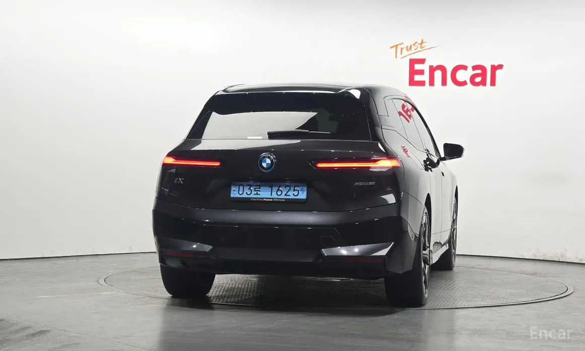 Фото 4 - BMW iX