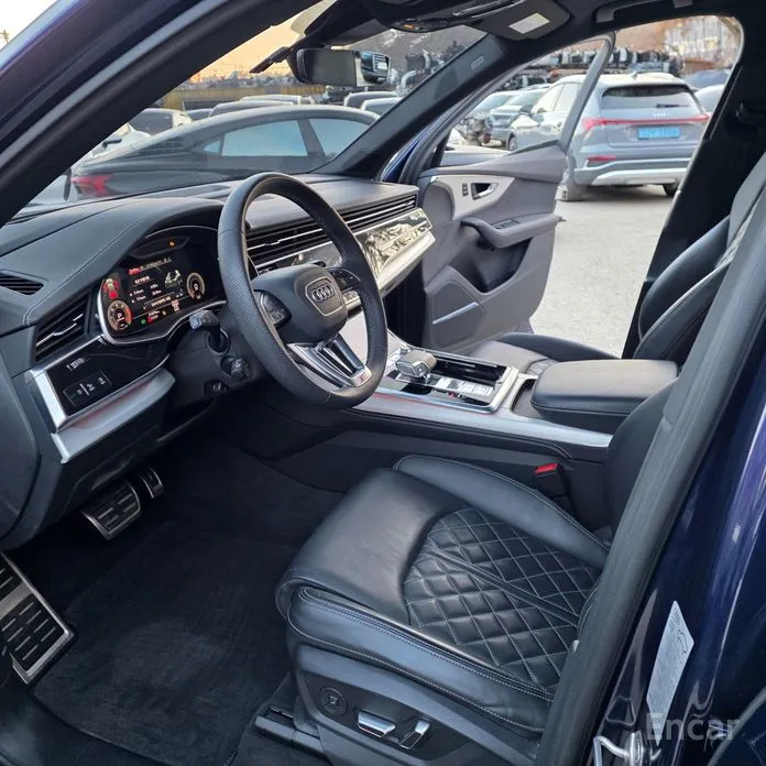 Фото 7 - Audi Q7