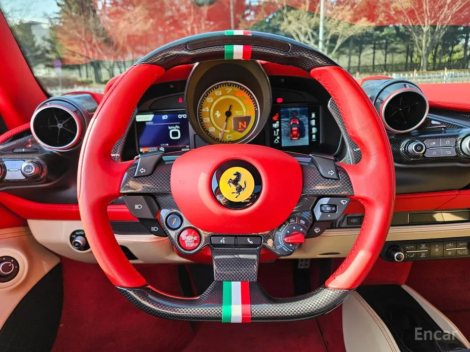 Фото 11 - Ferrari F8