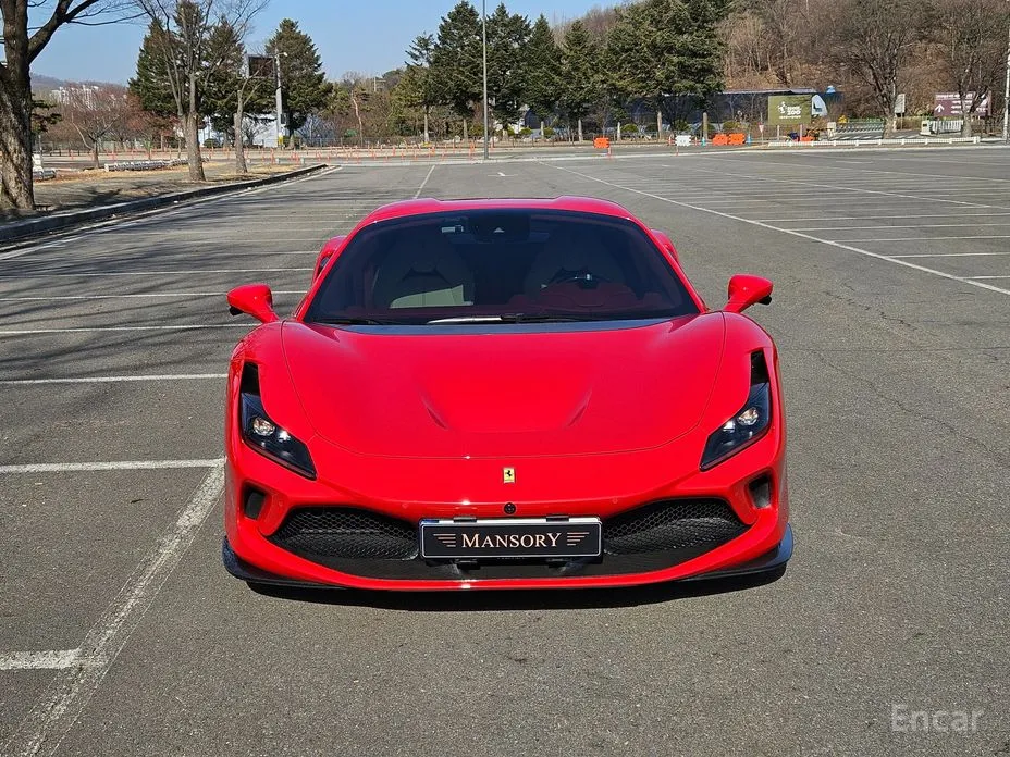 Фото 3 - Ferrari F8