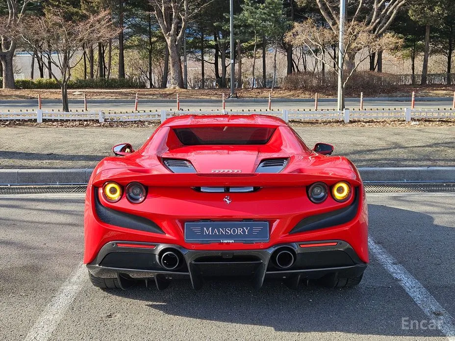 Фото 4 - Ferrari F8