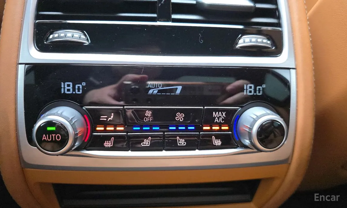 Фото 18 - BMW 7 Series