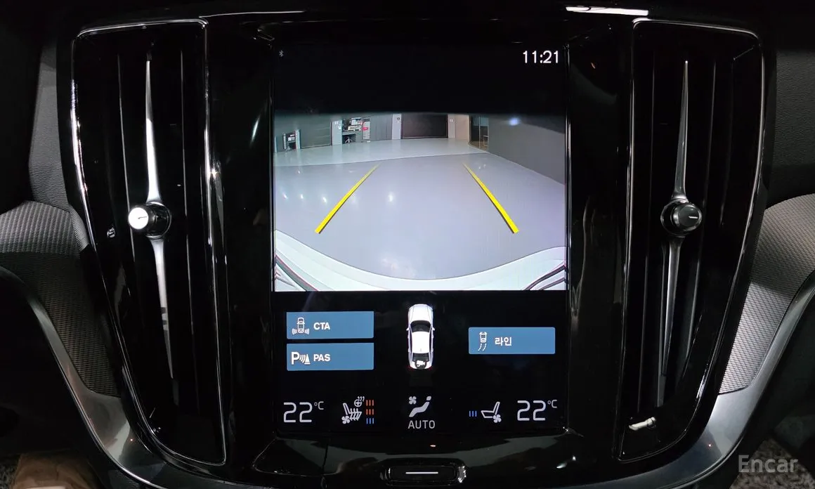 Фото 16 - Volvo S60