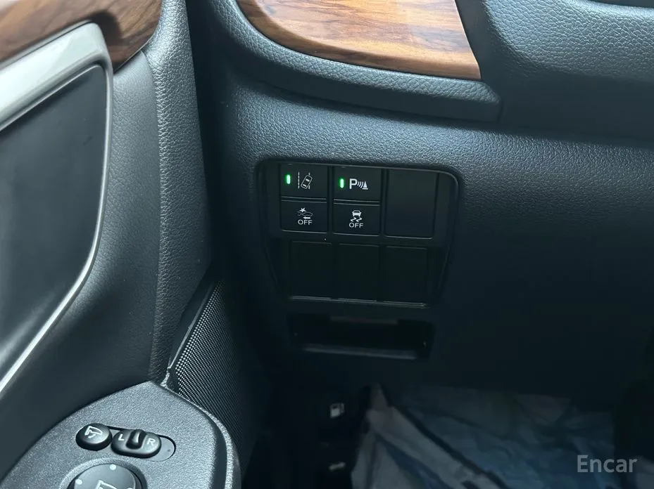 Фото 15 - Honda CR-V