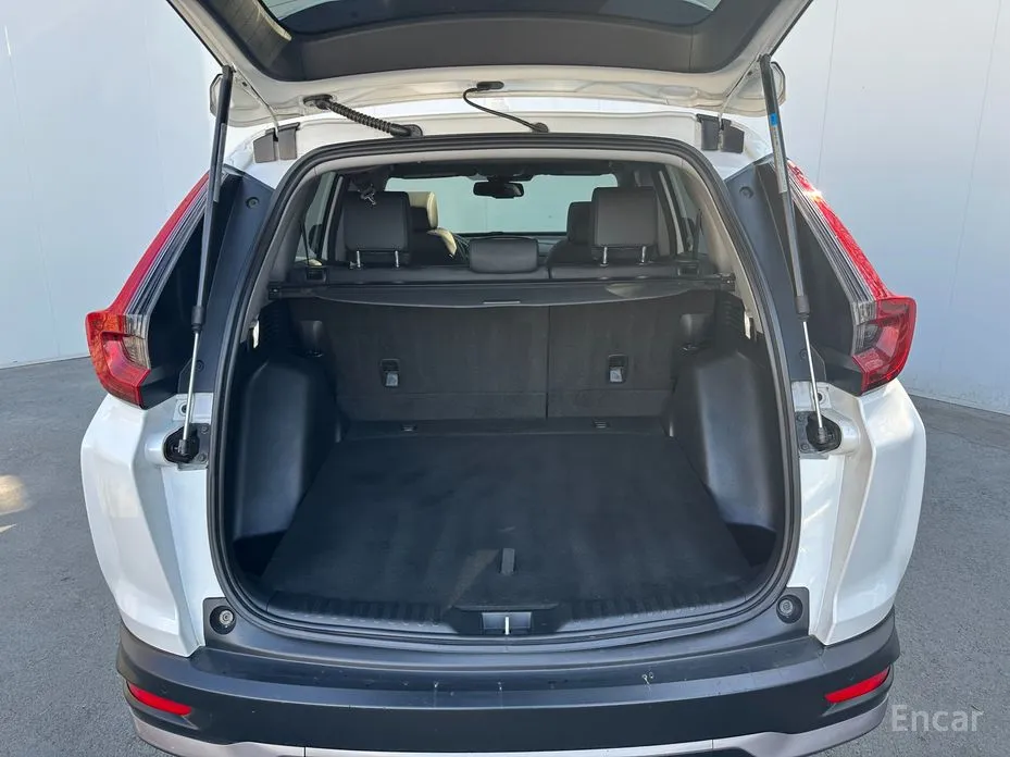 Фото 18 - Honda CR-V