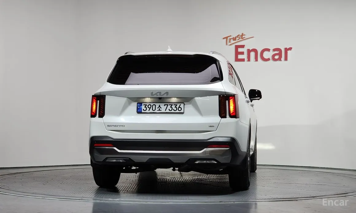 Photo 4 - Kia Sorento