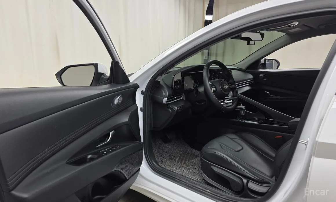 Фото 10 - Hyundai Avante