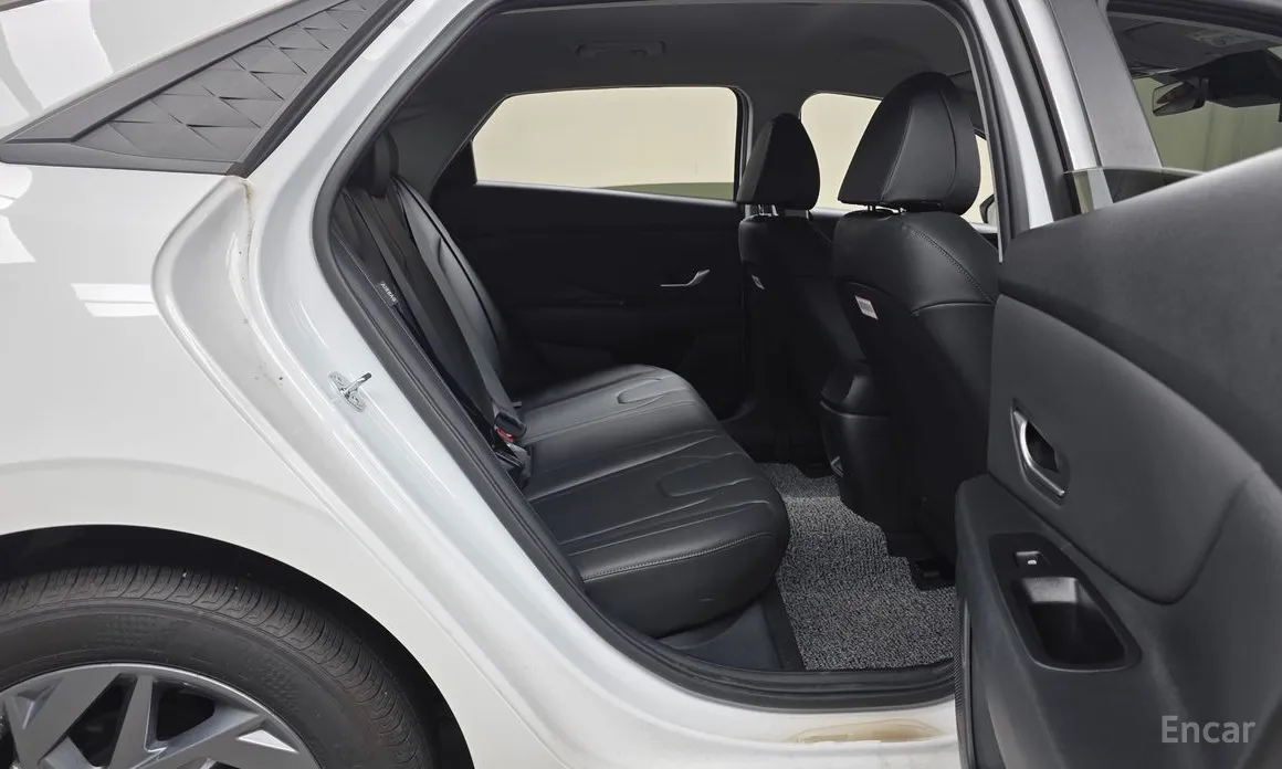 Фото 12 - Hyundai Avante