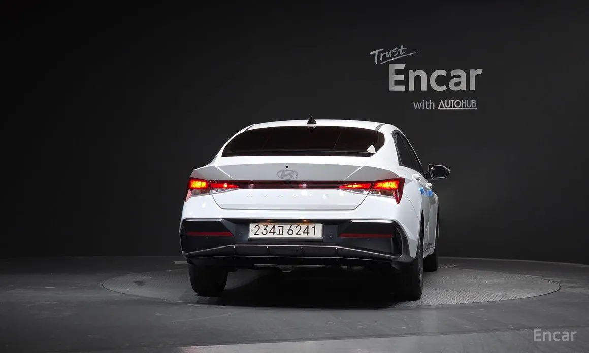 Фото 4 - Hyundai Avante