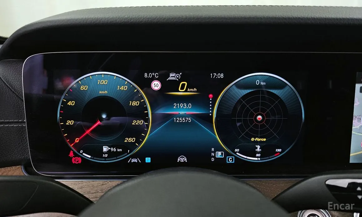 Фото 8 - Mercedes-Benz E-Class