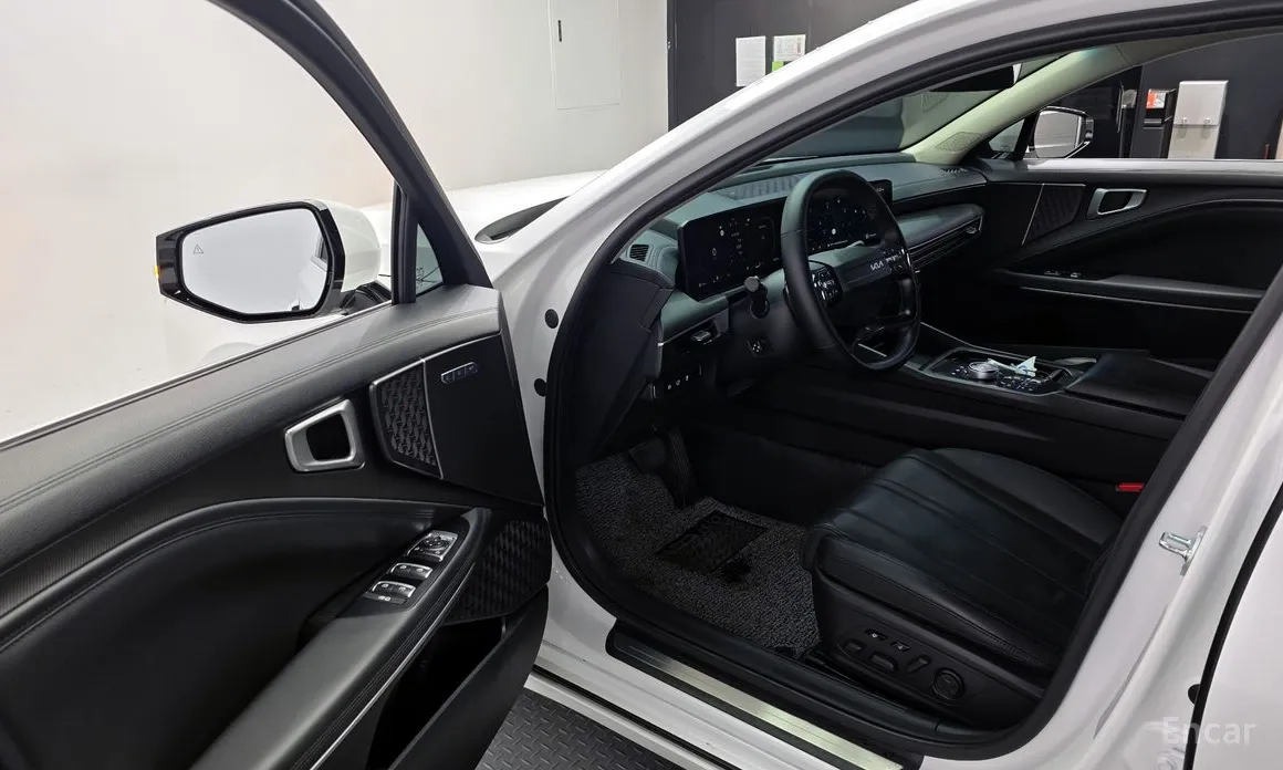 Фото 10 - Kia K8