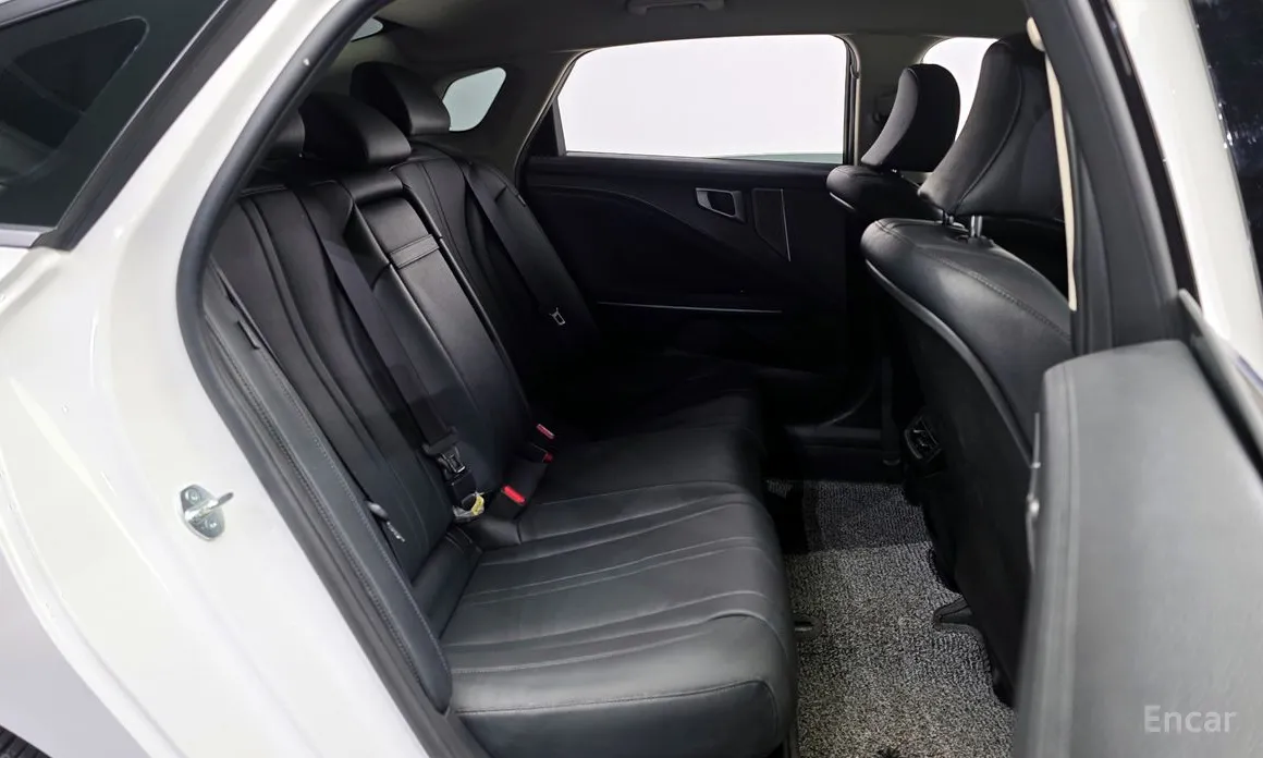 Фото 12 - Kia K8