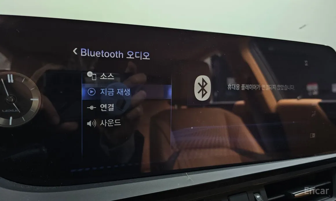 Фото 16 - Lexus ES