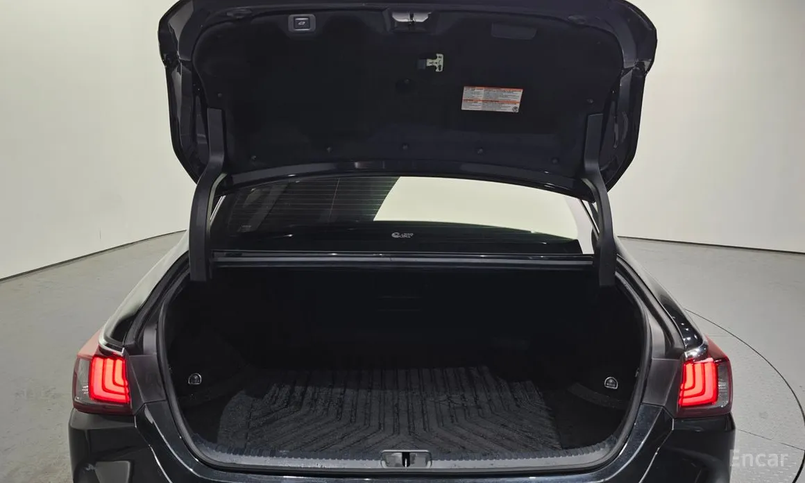 Фото 20 - Lexus ES