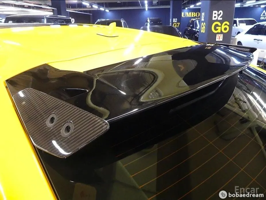 Фото 16 - Lamborghini Urus