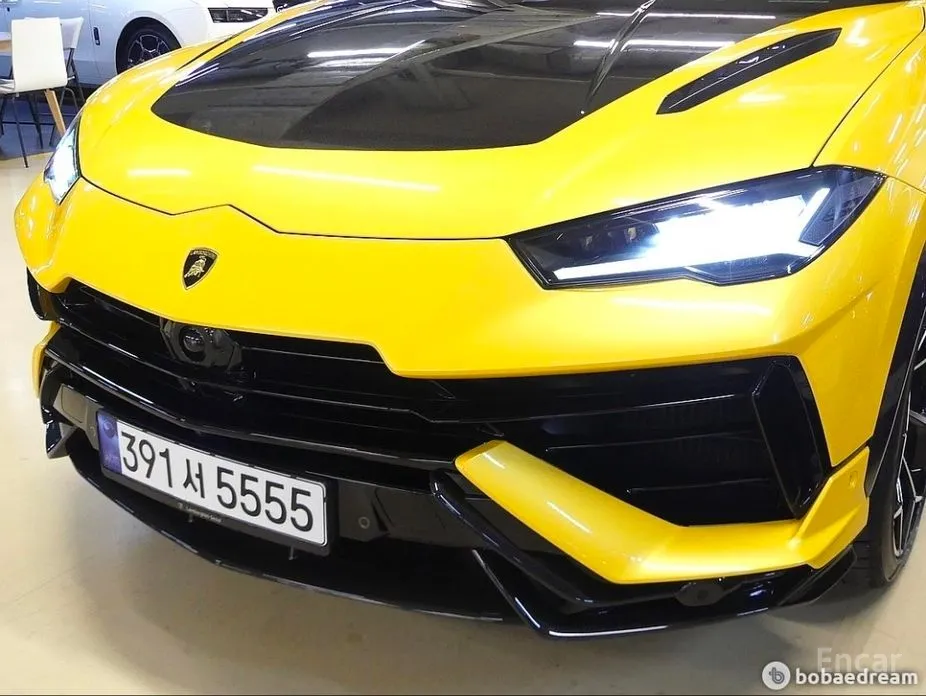 Фото 17 - Lamborghini Urus