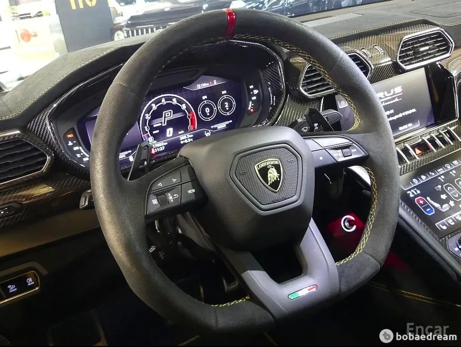 Фото 9 - Lamborghini Urus