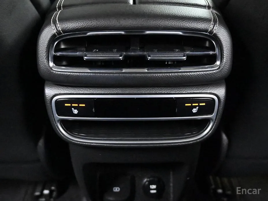 Фото 16 - Genesis GV80