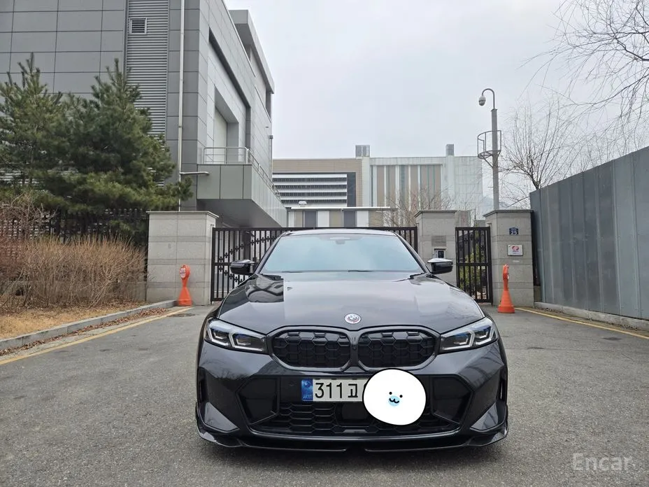 Photo 1 - BMW 3 Series