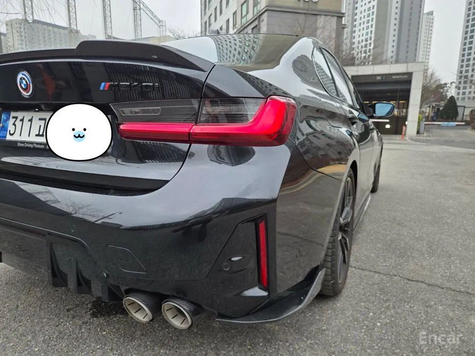 Photo 16 - BMW 3 Series