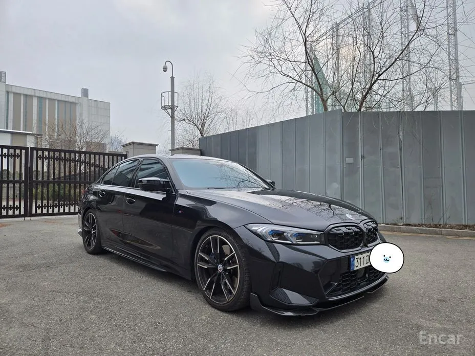 Photo 3 - BMW 3 Series