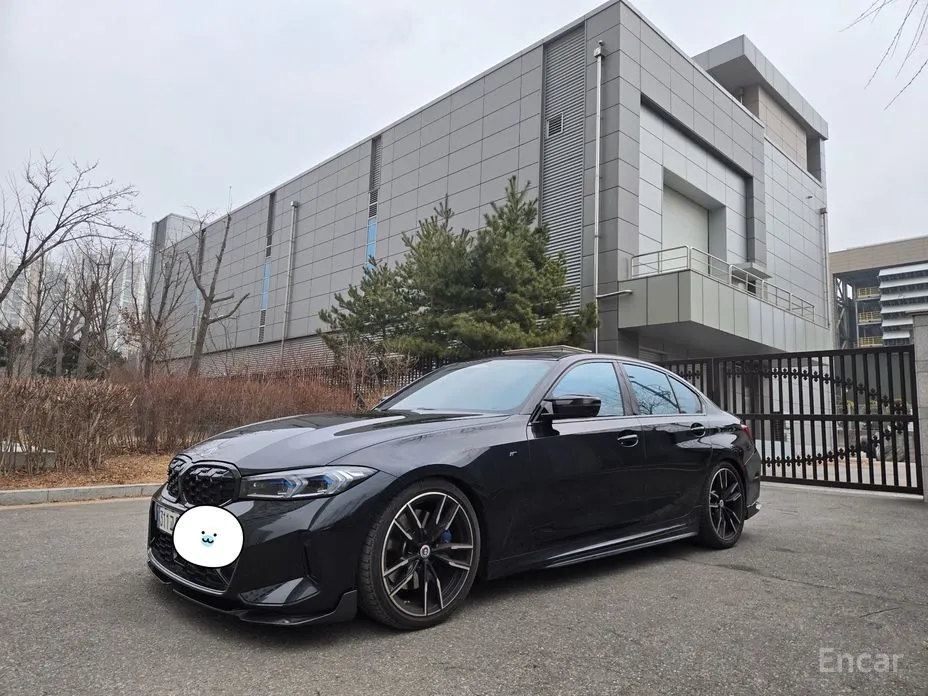 Photo 4 - BMW 3 Series