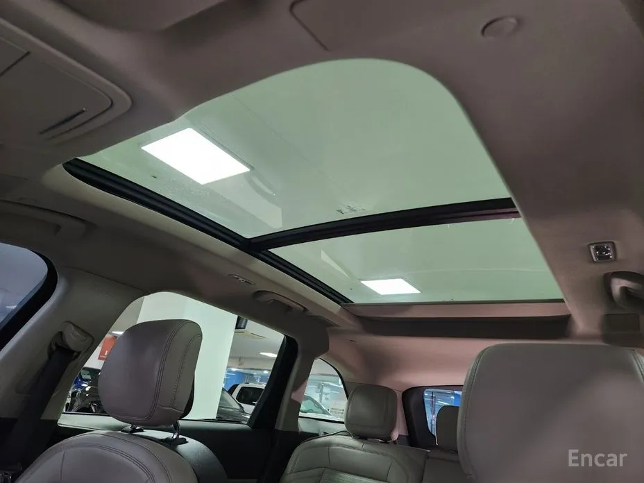 Фото 18 - Lincoln Nautilus