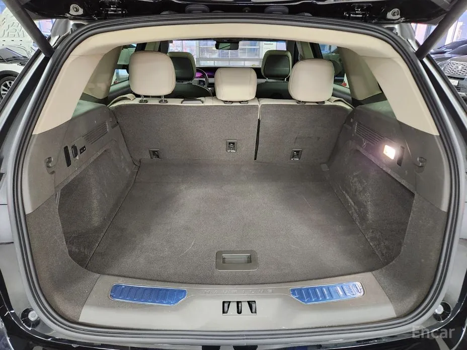 Фото 19 - Lincoln Nautilus