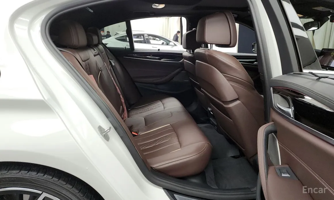 Фото 12 - BMW 5 Series