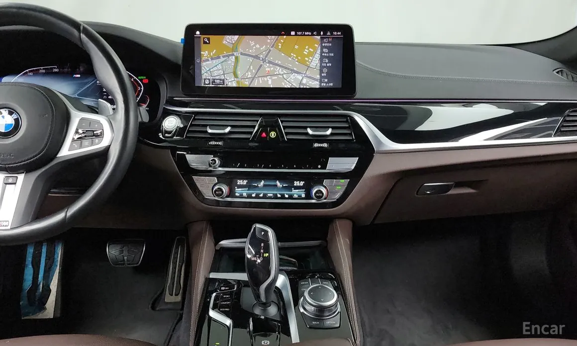 Фото 14 - BMW 5 Series