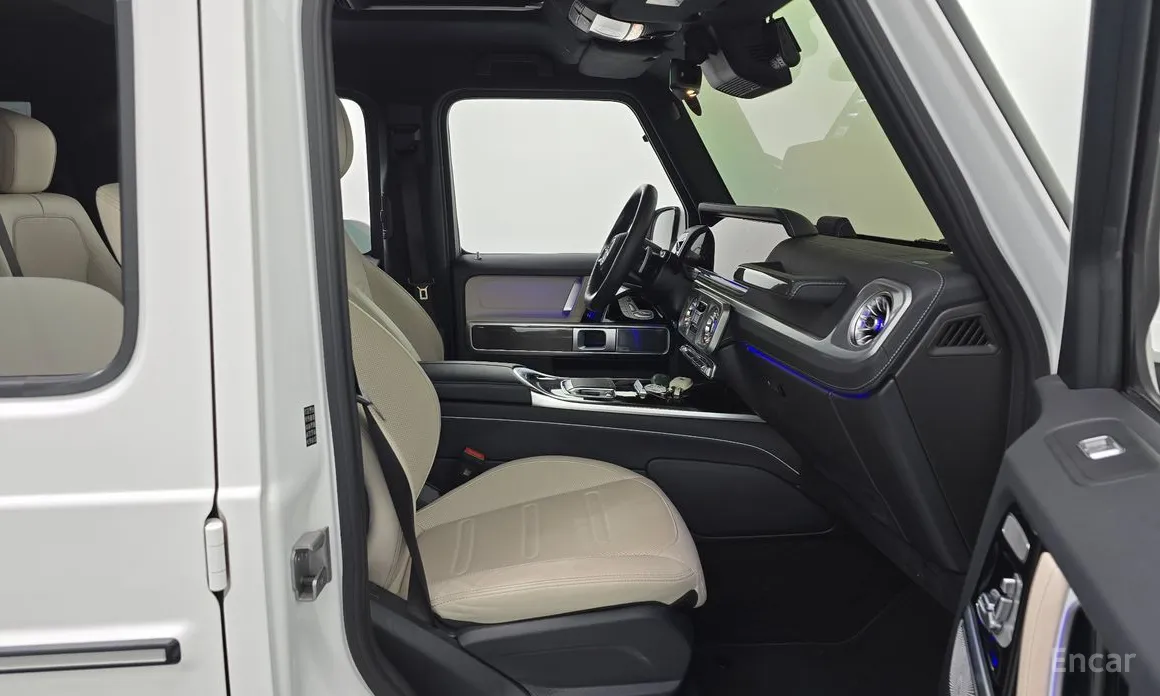 Фото 11 - Mercedes-Benz G-Class