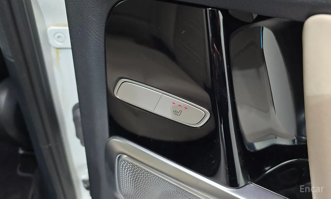 Фото 18 - Mercedes-Benz G-Class