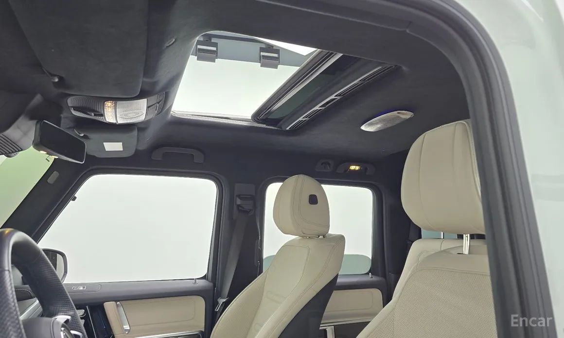 Фото 19 - Mercedes-Benz G-Class