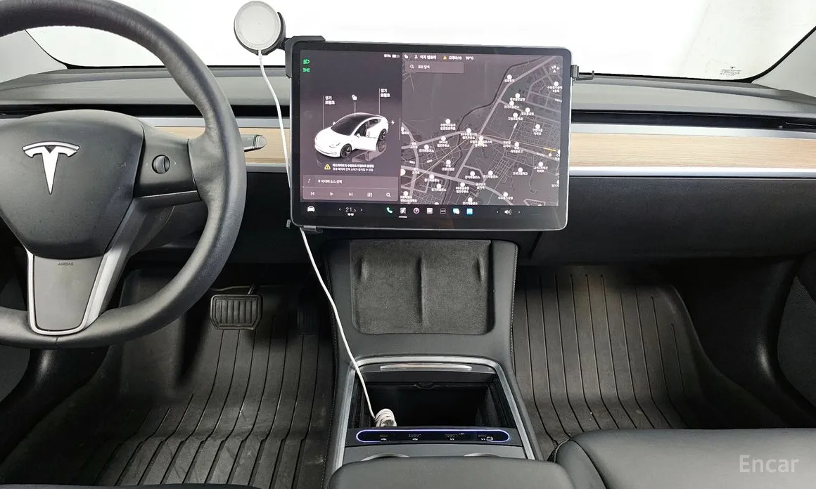 Фото 14 - Tesla Model 3