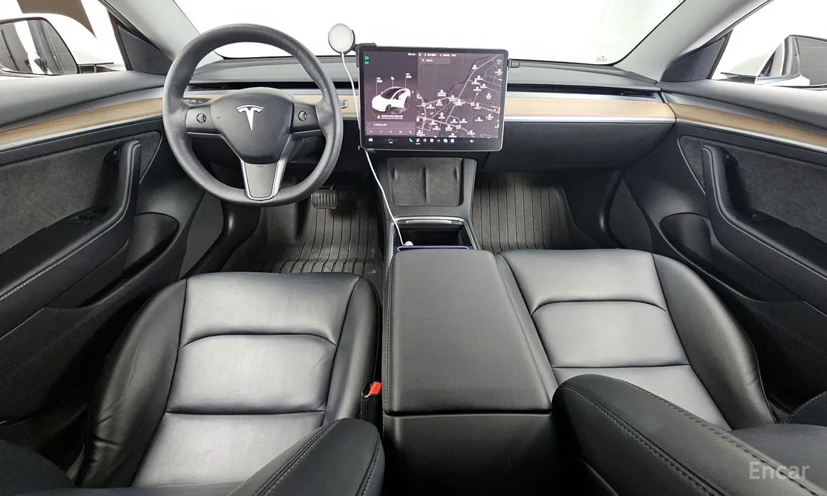 Фото 7 - Tesla Model 3