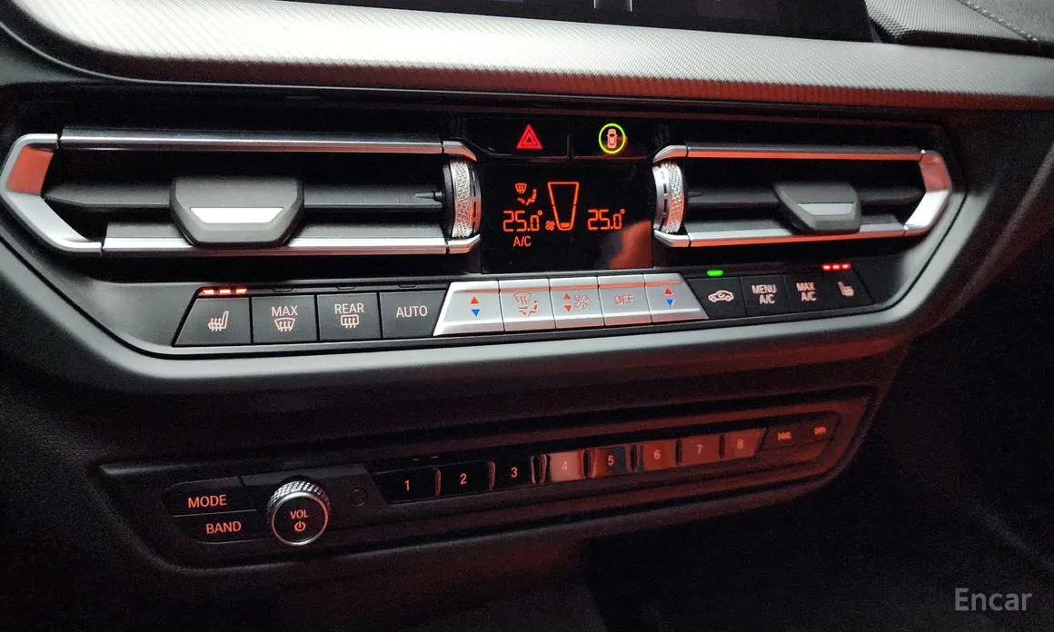 Фото 18 - BMW 1 Series