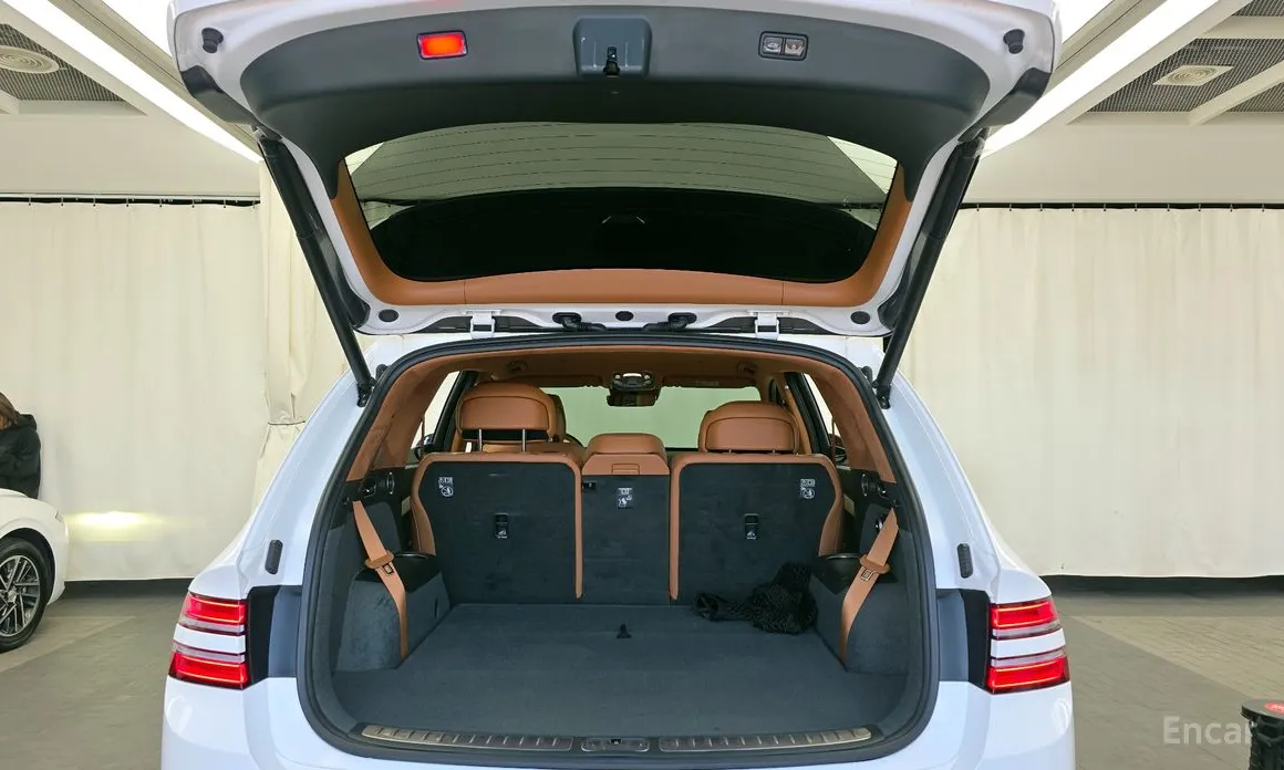 Фото 20 - Genesis GV80