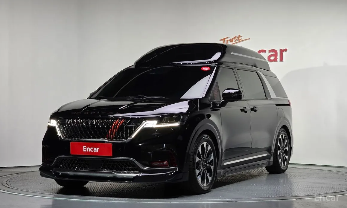 Фото 1 - Kia Carnival