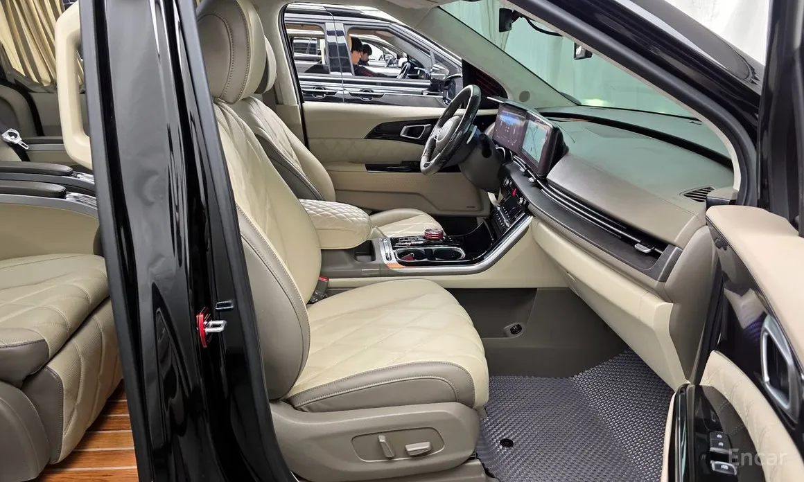 Фото 11 - Kia Carnival