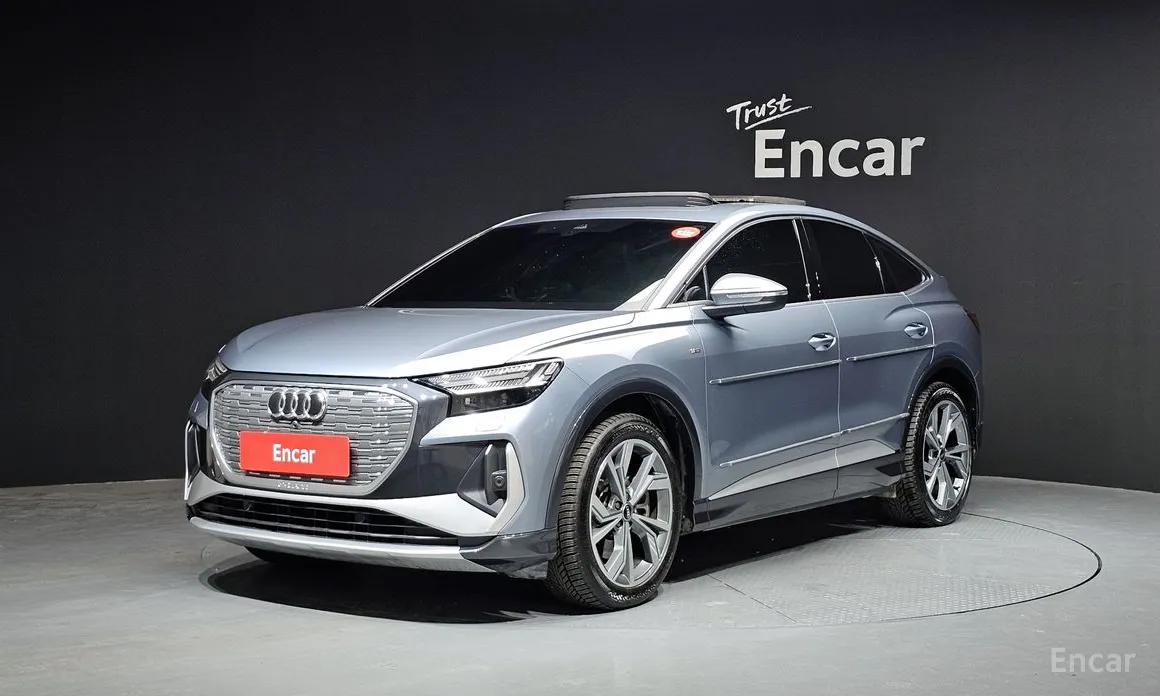 Фото 1 - Audi Q4 e-tron