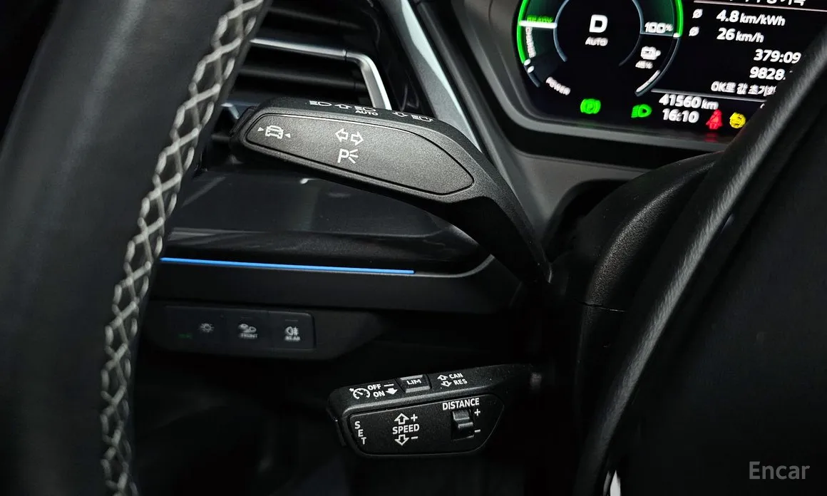 Фото 14 - Audi Q4 e-tron