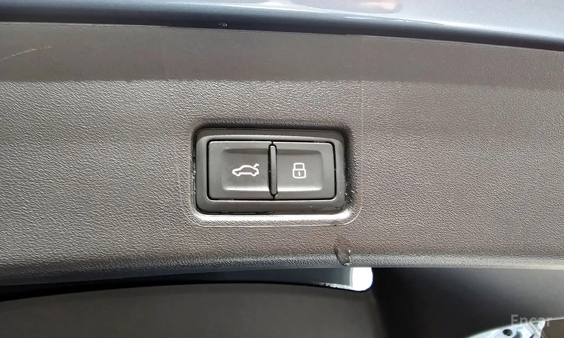 Фото 18 - Audi Q4 e-tron