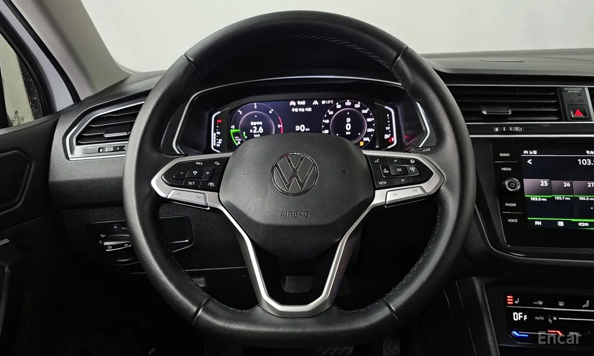 Фото 14 - Volkswagen Tiguan