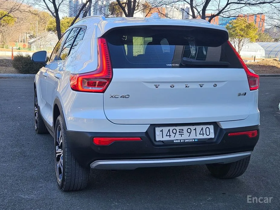 Фото 5 - Volvo XC40