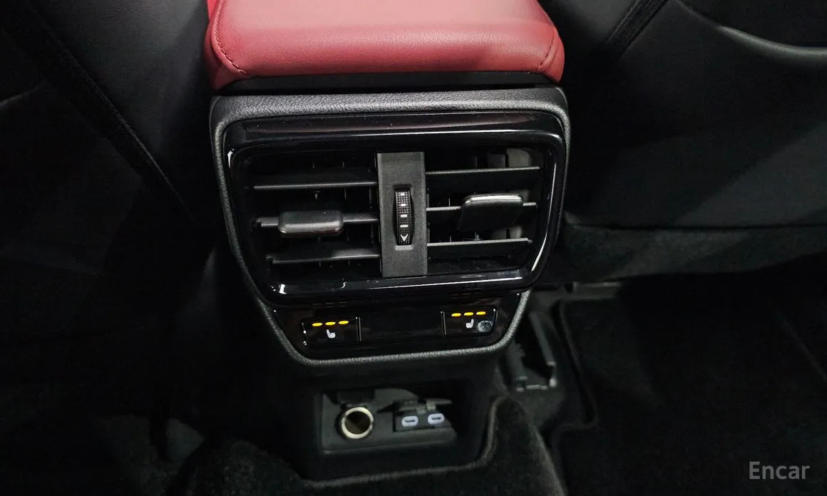 Фото 18 - Lexus NX