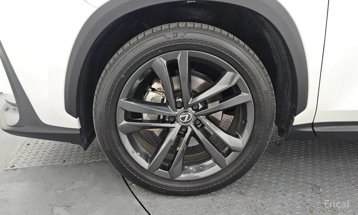 Фото 5 - Lexus NX